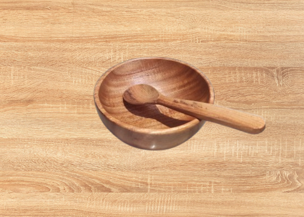 Neem wood Gift Set -bowl, spoon and beads - Image 2
